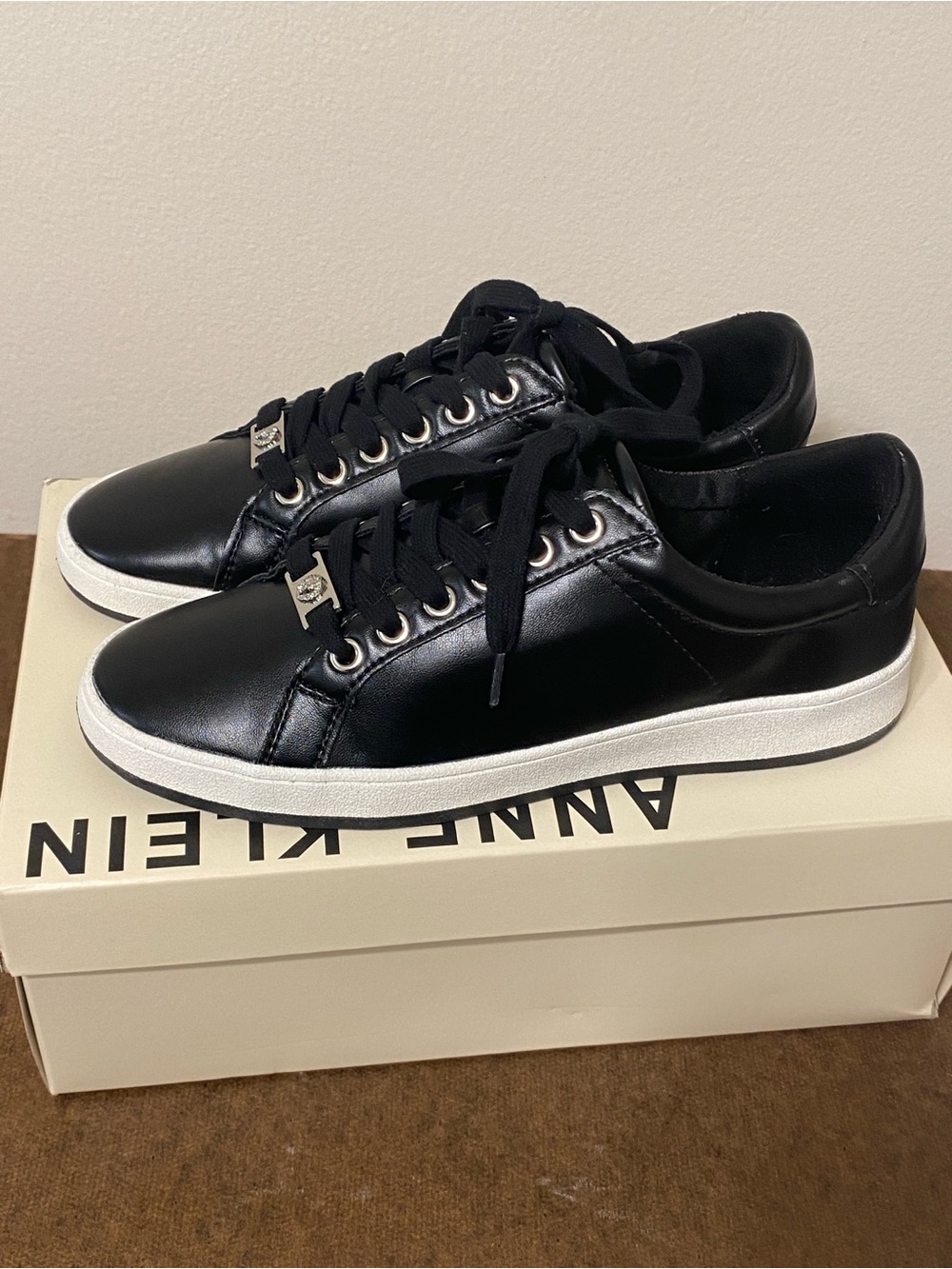 Anne Klein Black Low-Top Sneakers with White Sole. New. Size 7